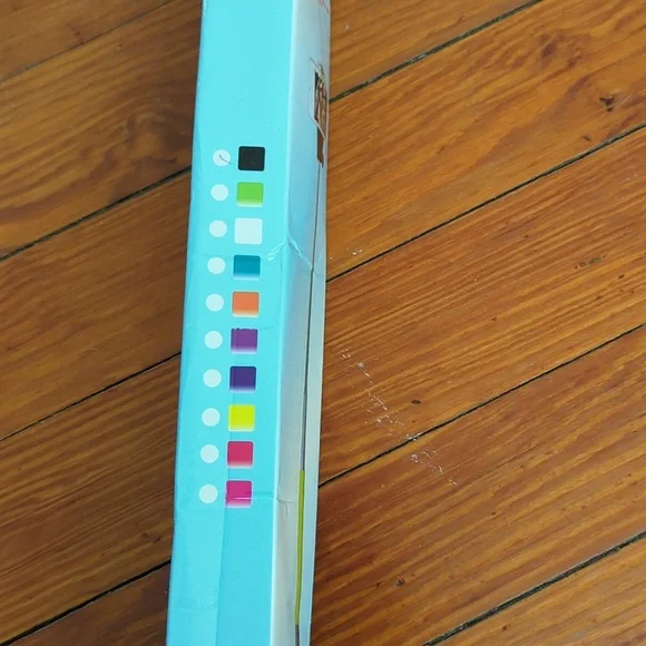 CABLE takes Pole for videos and pictures. - Picture 3 of 8